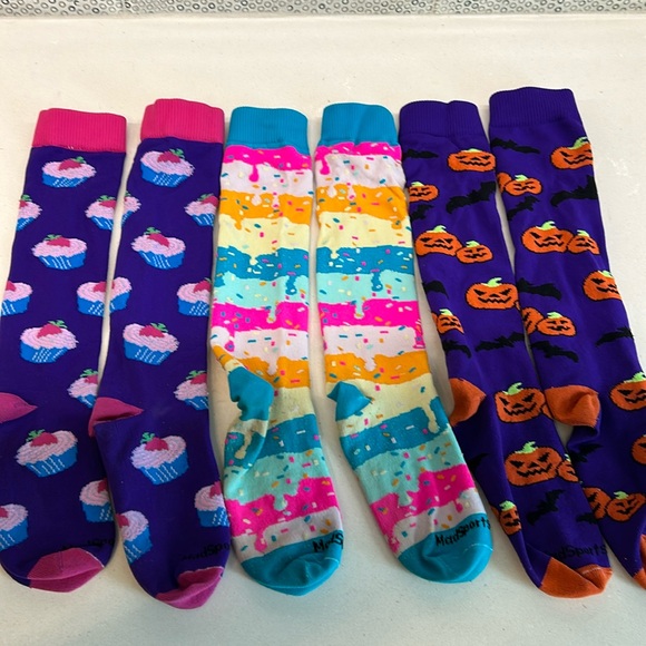 3 Pairs Mad Sports Stuff Socks: Cupcakes, Sprinkles and Pumpkins & Bats - Picture 1 of 7